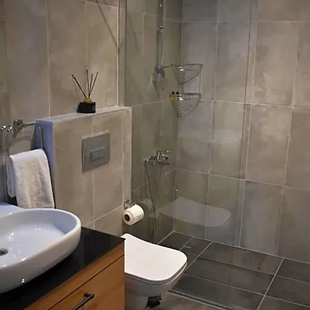 Hotell Cadde Suits