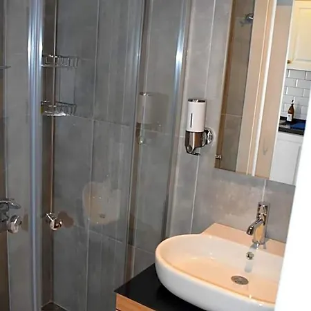 Cadde Suits Hotell 3*
